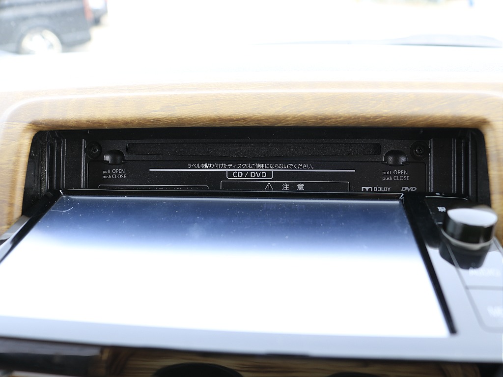 内外装、足回り、ナビと欲しい装備をパッケージングでコンプリートカスタム★もちろん追加カスタムもお任せください！どんなカスタムもお任せください！お客様のニーズに合わせたご提案をさせていただきます！