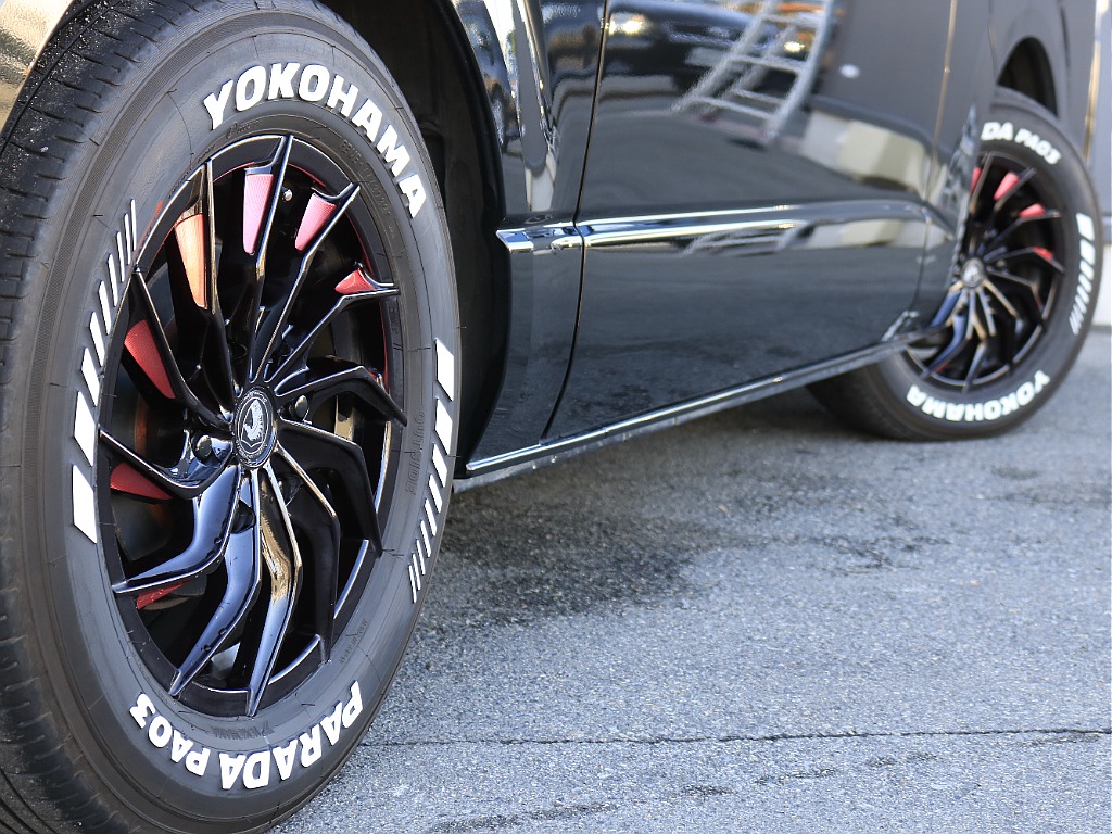 YOKOHAMA　ＰＡＲＡＤＡタイヤ