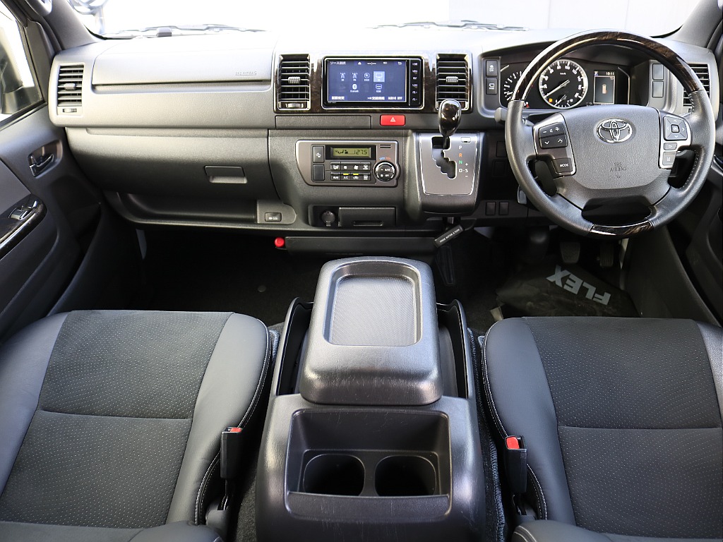 上質なインパネ周り