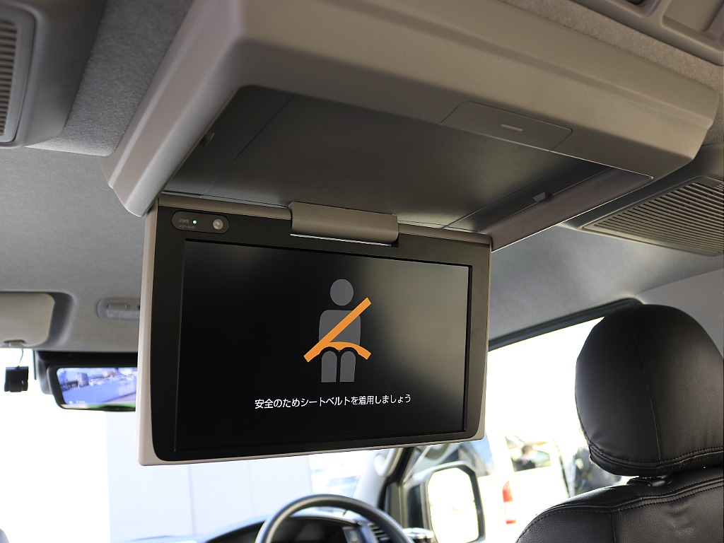 純正フリップダウンモニター