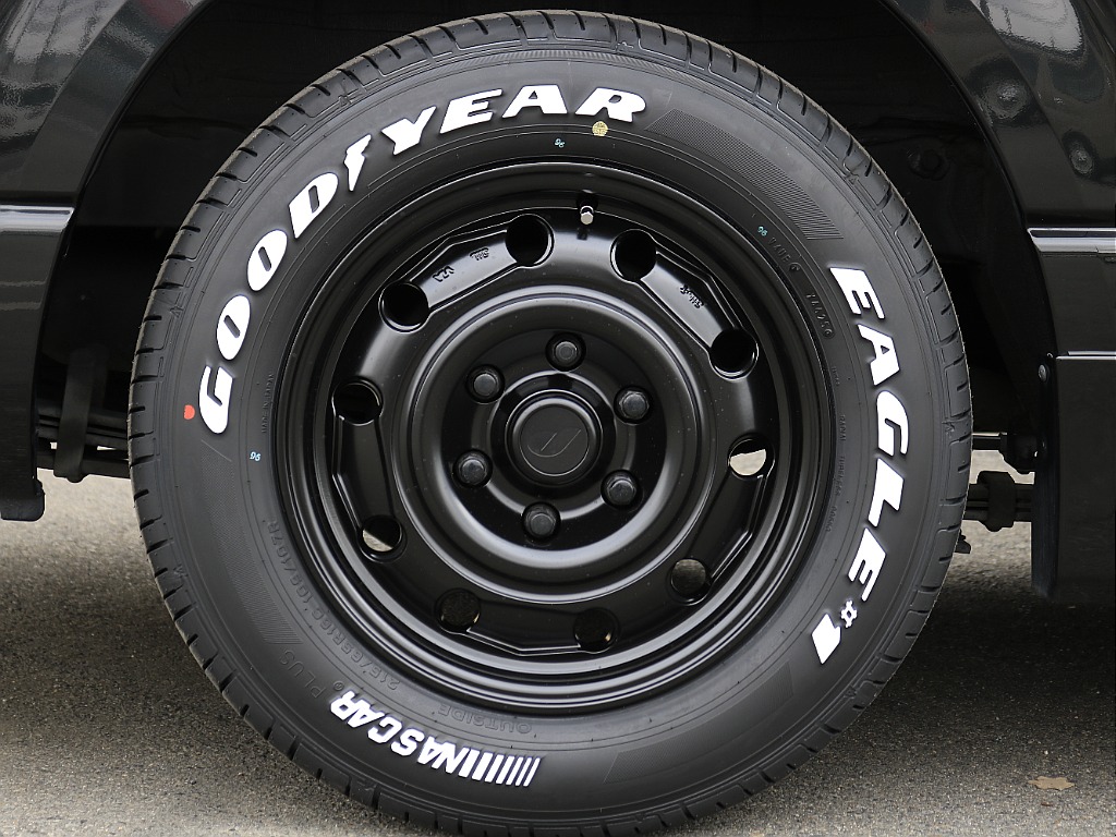 オリジナルパウ１６インチアルミホイール