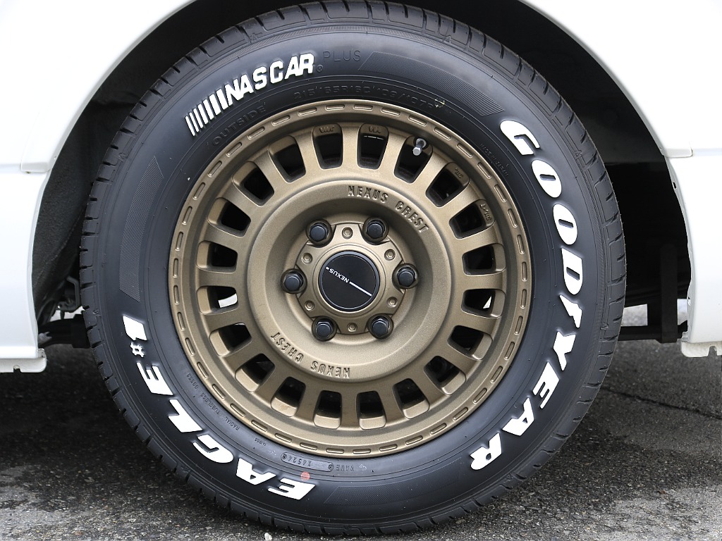 オリジナルネクサスクレスト１６インチアルミホイール