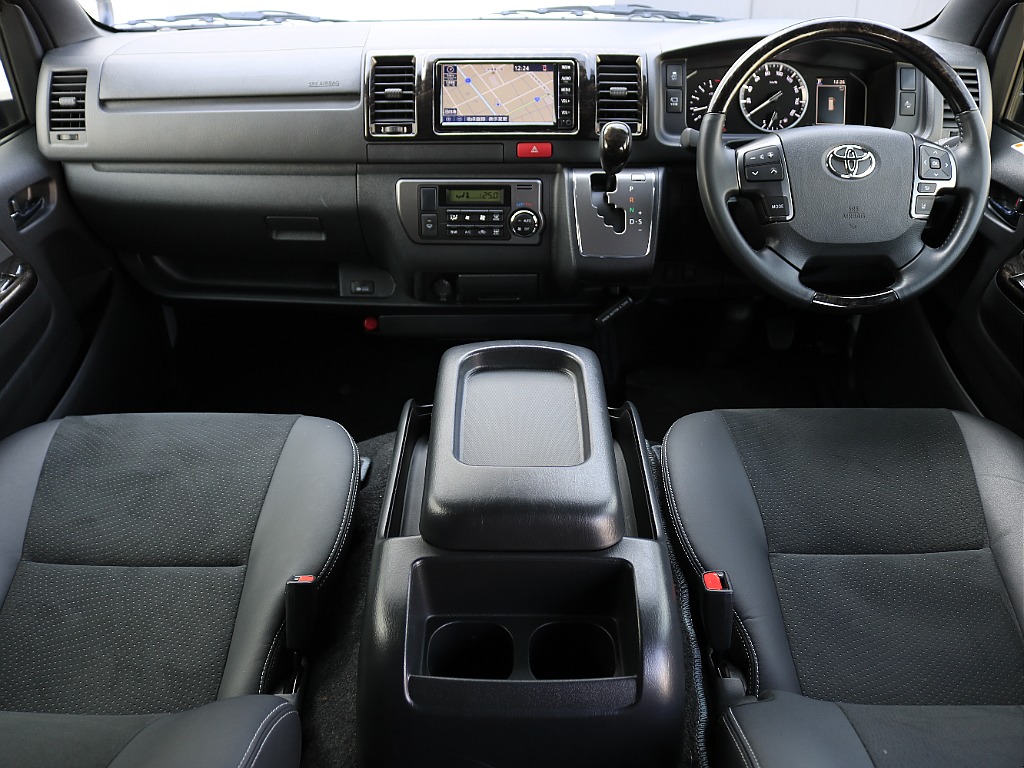 上質なインパネ周り