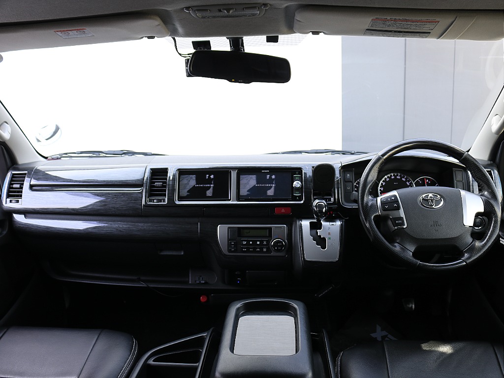 高級感のある内装に仕上がりました