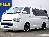 H29年ハイエースワゴンガソリン４WD内装架装ラウンジⅢカスタム車両の入庫