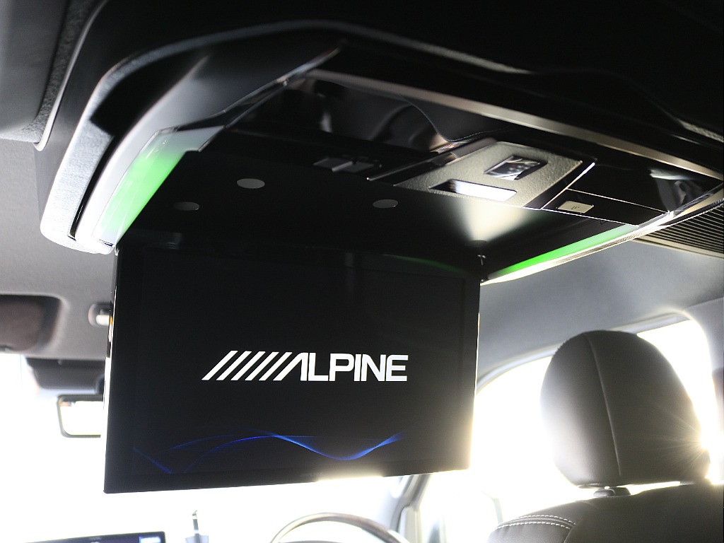 アルパイン製12.8型フリップダウンモニタープラズマクラスター付き