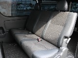 大人３人乗車可能なリアシート