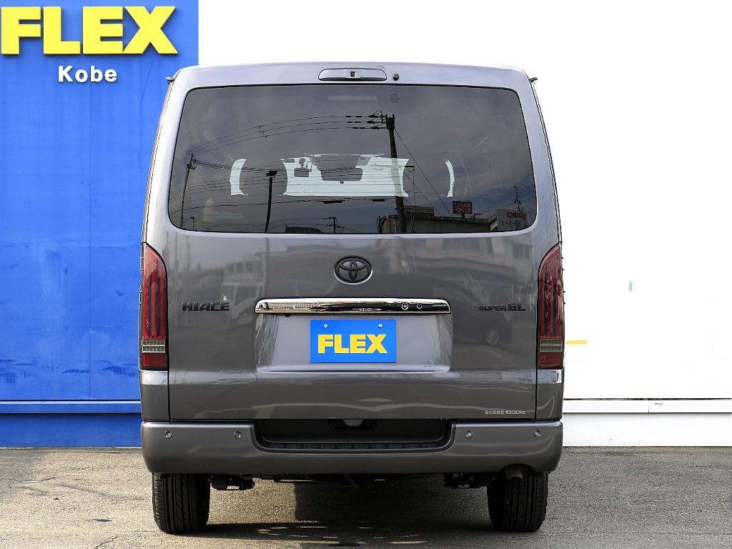 内外装、足回り、ナビと欲しい装備をパッケージングでコンプリートカスタム★もちろん追加カスタムもお任せください！どんなカスタムもお任せください！お客様のニーズに合わせたご提案をさせていただきます！