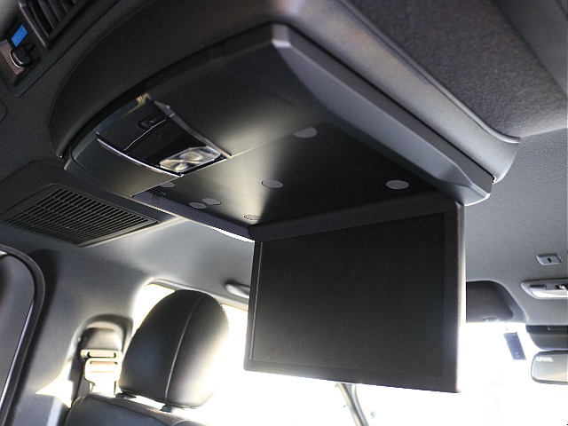 アルパイン製フリップダウンモニター