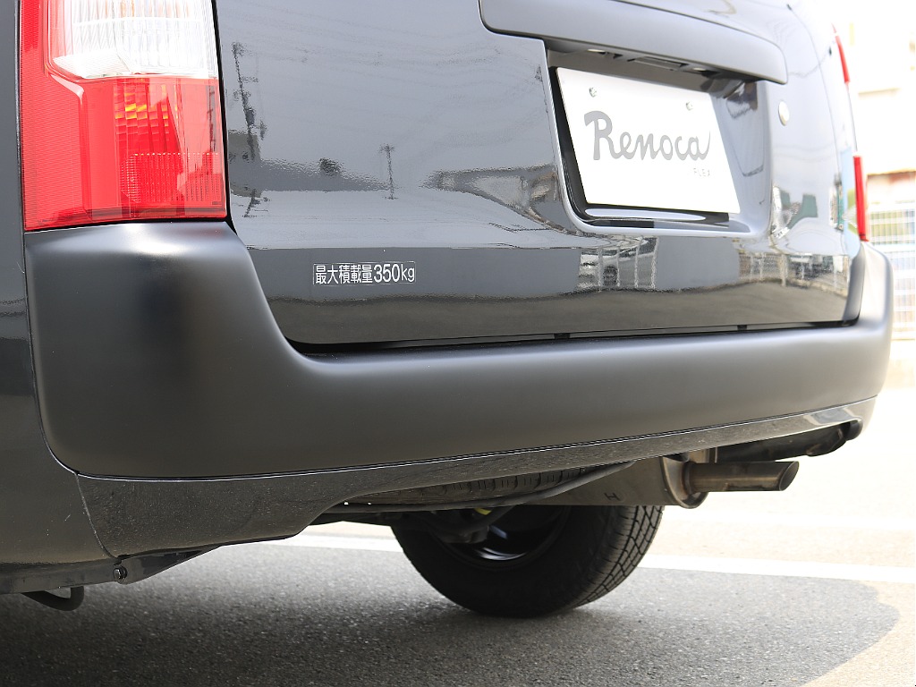 内外装、足回り、ナビと欲しい装備をパッケージングでコンプリートカスタム★もちろん追加カスタムもお任せください！どんなカスタムもお任せください！お客様のニーズに合わせたご提案をさせていただきます！