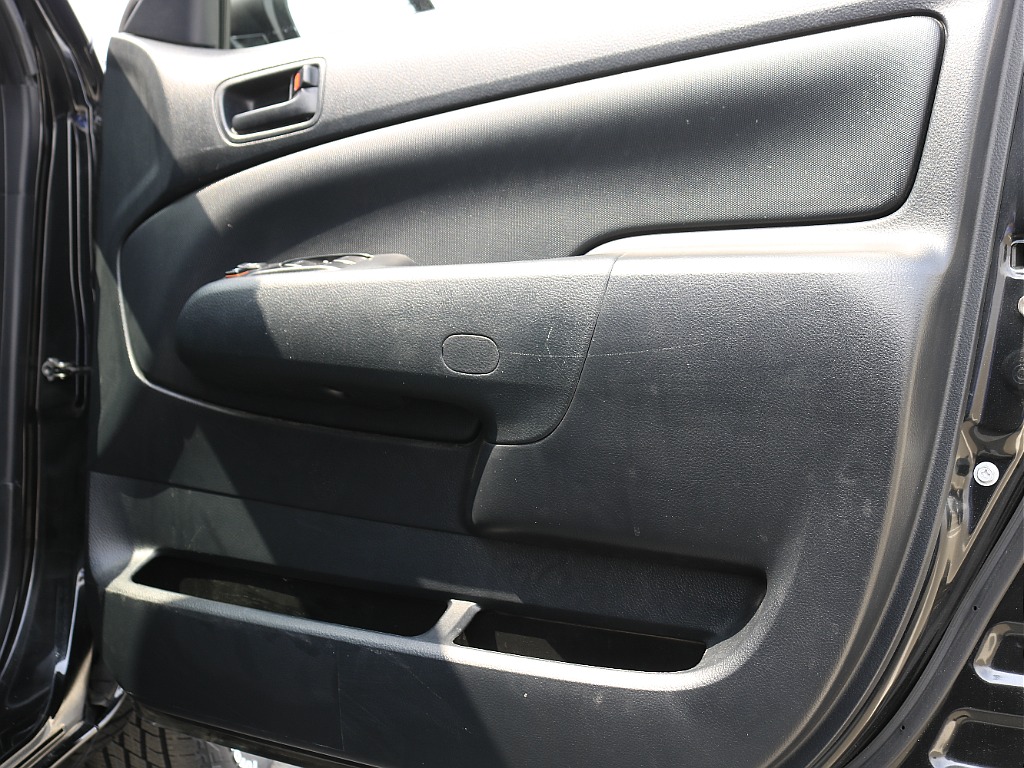 内外装、足回り、ナビと欲しい装備をパッケージングでコンプリートカスタム★もちろん追加カスタムもお任せください！どんなカスタムもお任せください！お客様のニーズに合わせたご提案をさせていただきます！