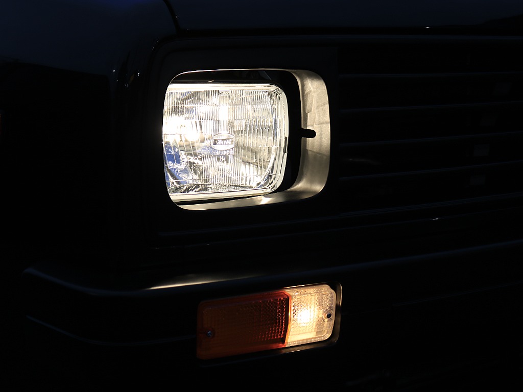 内外装、足回り、ナビと欲しい装備をパッケージングでコンプリートカスタム★もちろん追加カスタムもお任せください！どんなカスタムもお任せください！お客様のニーズに合わせたご提案をさせていただきます！