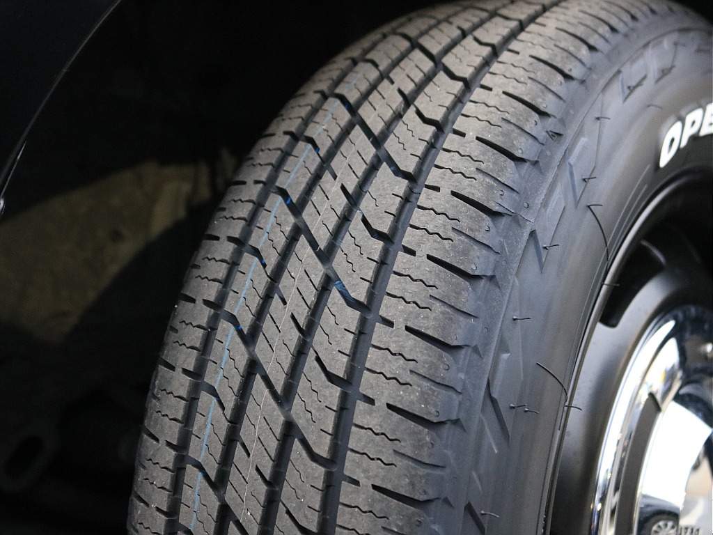 内外装、足回り、ナビと欲しい装備をパッケージングでコンプリートカスタム★もちろん追加カスタムもお任せください！どんなカスタムもお任せください！お客様のニーズに合わせたご提案をさせていただきます！