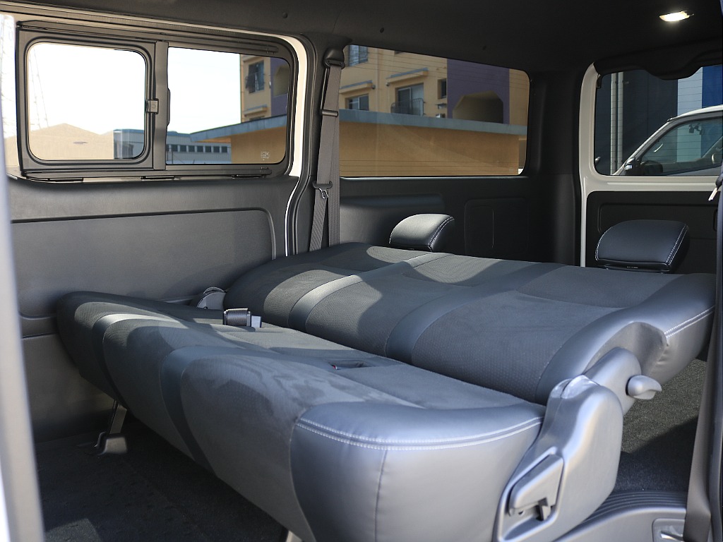 内外装、足回り、ナビと欲しい装備をパッケージングでコンプリートカスタム★もちろん追加カスタムもお任せください！どんなカスタムもお任せください！お客様のニーズに合わせたご提案をさせていただきます！