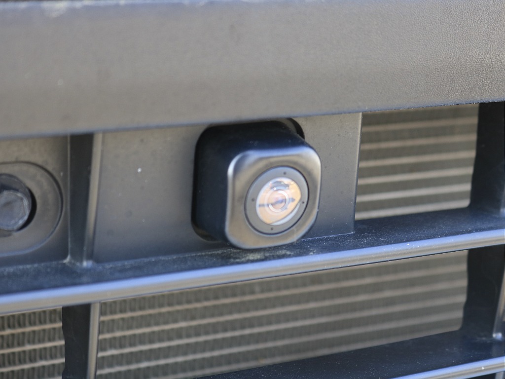 内外装、足回り、ナビと欲しい装備をパッケージングでコンプリートカスタム★もちろん追加カスタムもお任せください！どんなカスタムもお任せください！お客様のニーズに合わせたご提案をさせていただきます！