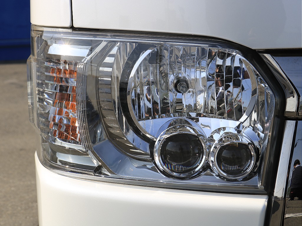 内外装、足回り、ナビと欲しい装備をパッケージングでコンプリートカスタム★もちろん追加カスタムもお任せください！どんなカスタムもお任せください！お客様のニーズに合わせたご提案をさせていただきます！