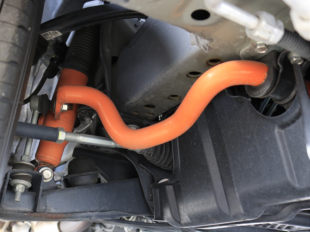 内外装、足回り、ナビと欲しい装備をパッケージングでコンプリートカスタム★もちろん追加カスタムもお任せください！どんなカスタムもお任せください！お客様のニーズに合わせたご提案をさせていただきます！