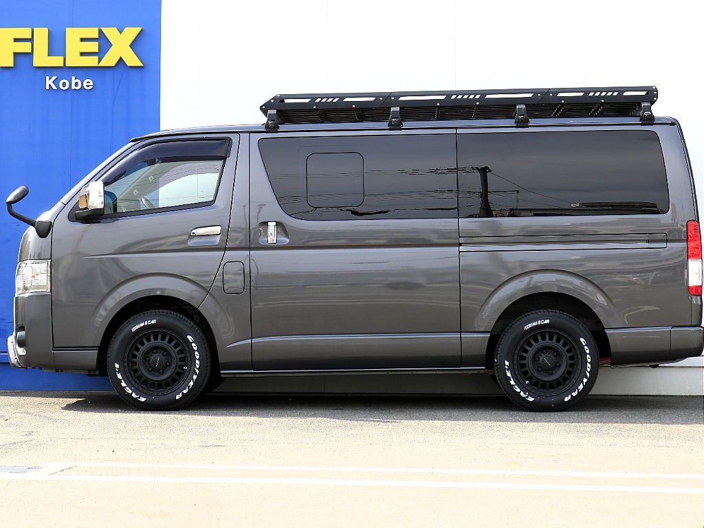 内外装、足回り、ナビと欲しい装備をパッケージングでコンプリートカスタム★もちろん追加カスタムもお任せください！どんなカスタムもお任せください！お客様のニーズに合わせたご提案をさせていただきます！