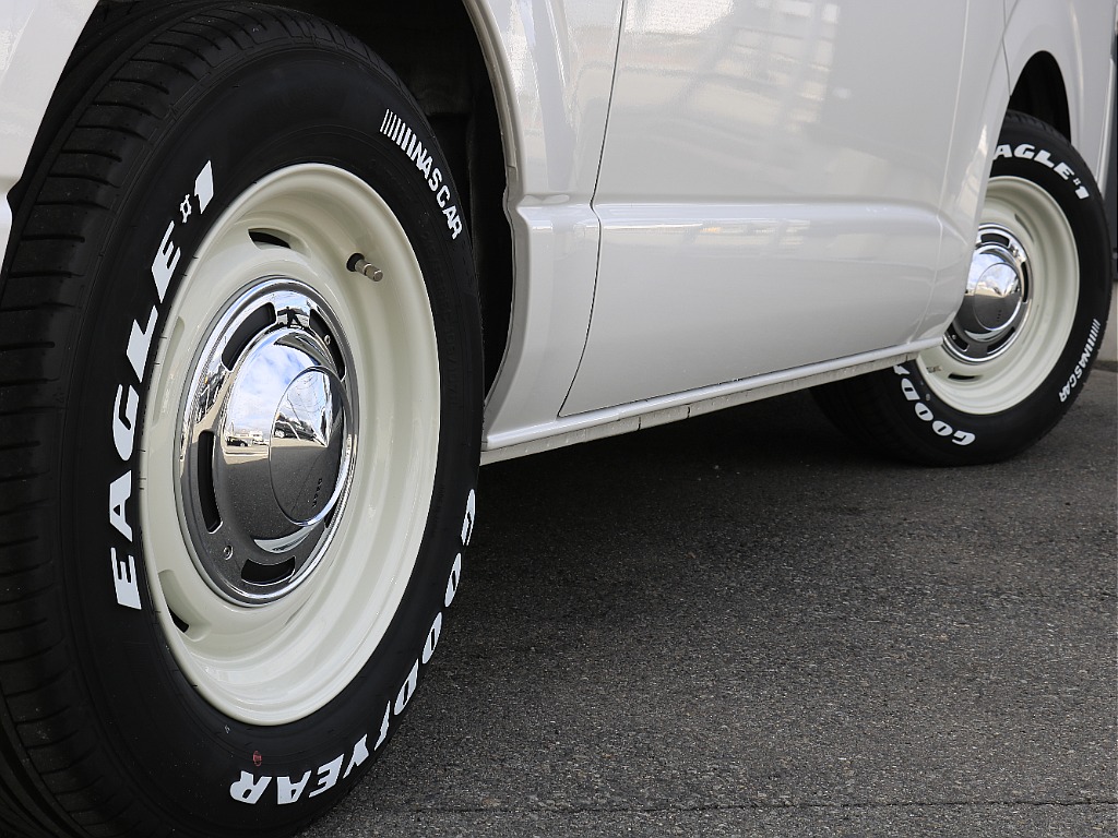 新品ナスカータイヤ