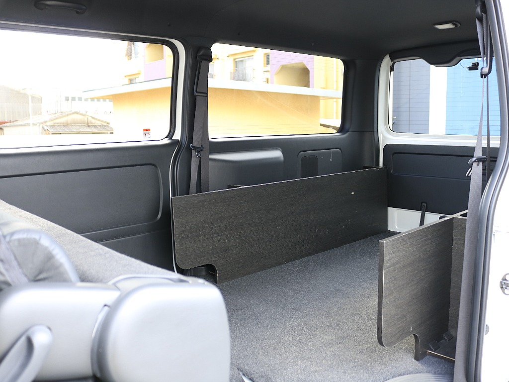 内外装、足回り、ナビと欲しい装備をパッケージングでコンプリートカスタム★もちろん追加カスタムもお任せください！どんなカスタムもお任せください！お客様のニーズに合わせたご提案をさせていただきます！