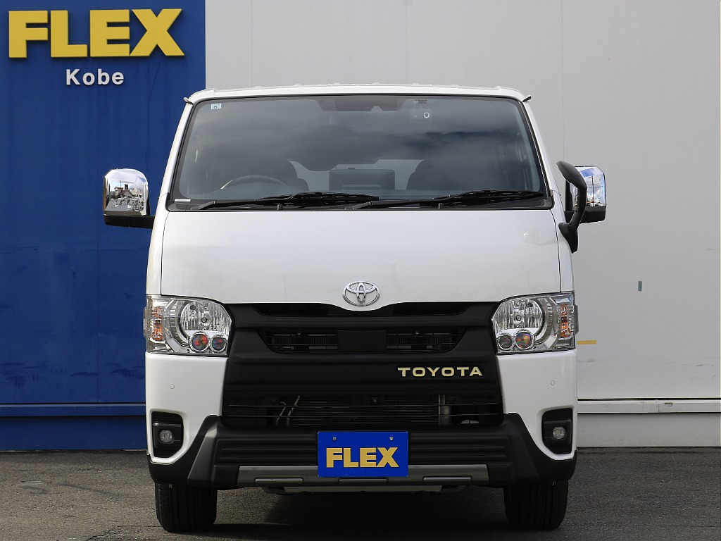 内外装、足回り、ナビと欲しい装備をパッケージングでコンプリートカスタム★もちろん追加カスタムもお任せください！どんなカスタムもお任せください！お客様のニーズに合わせたご提案をさせていただきます！