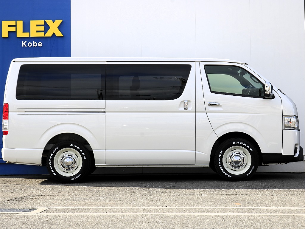 内外装、足回り、ナビと欲しい装備をパッケージングでコンプリートカスタム★もちろん追加カスタムもお任せください！どんなカスタムもお任せください！お客様のニーズに合わせたご提案をさせていただきます！