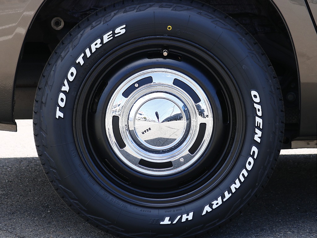 内外装、足回り、ナビと欲しい装備をパッケージングでコンプリートカスタム★もちろん追加カスタムもお任せください！どんなカスタムもお任せください！お客様のニーズに合わせたご提案をさせていただきます！