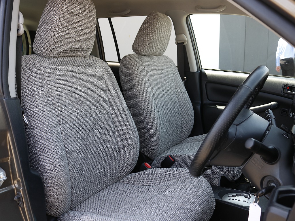 内外装、足回り、ナビと欲しい装備をパッケージングでコンプリートカスタム★もちろん追加カスタムもお任せください！どんなカスタムもお任せください！お客様のニーズに合わせたご提案をさせていただきます！