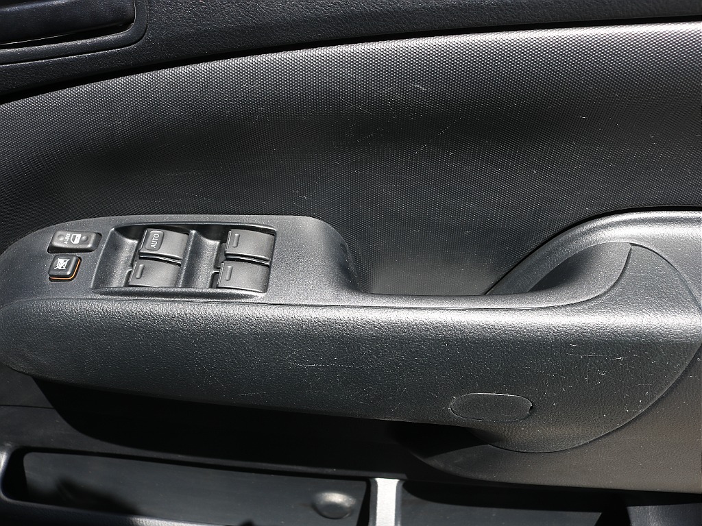 内外装、足回り、ナビと欲しい装備をパッケージングでコンプリートカスタム★もちろん追加カスタムもお任せください！どんなカスタムもお任せください！お客様のニーズに合わせたご提案をさせていただきます！