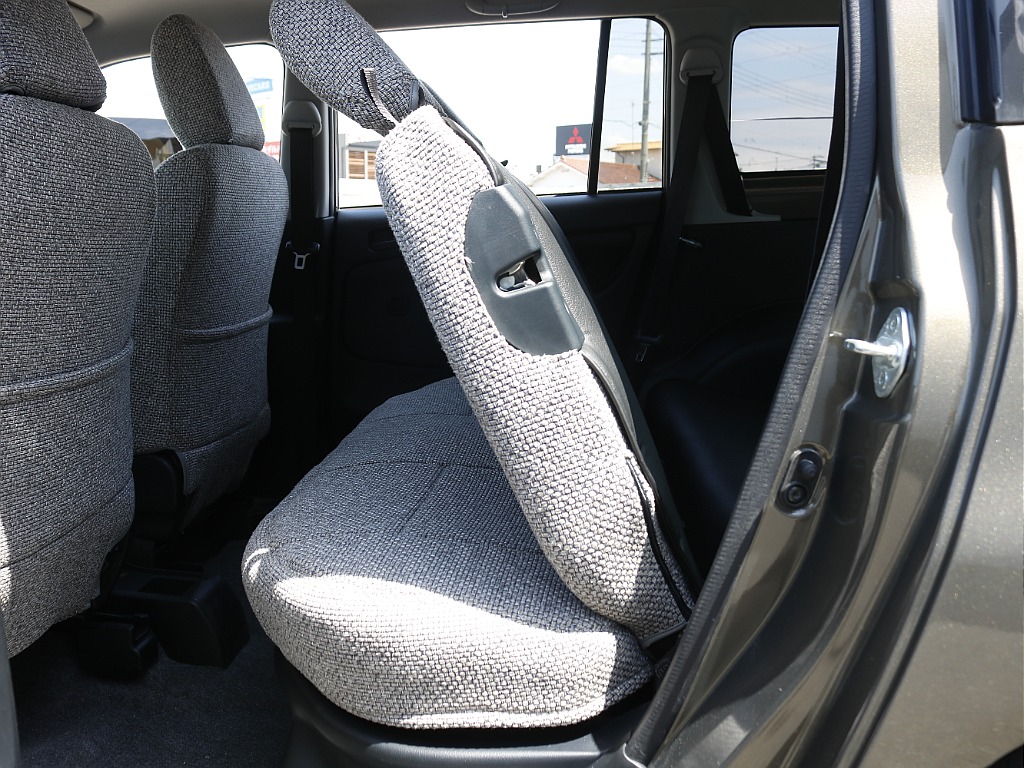 内外装、足回り、ナビと欲しい装備をパッケージングでコンプリートカスタム★もちろん追加カスタムもお任せください！どんなカスタムもお任せください！お客様のニーズに合わせたご提案をさせていただきます！