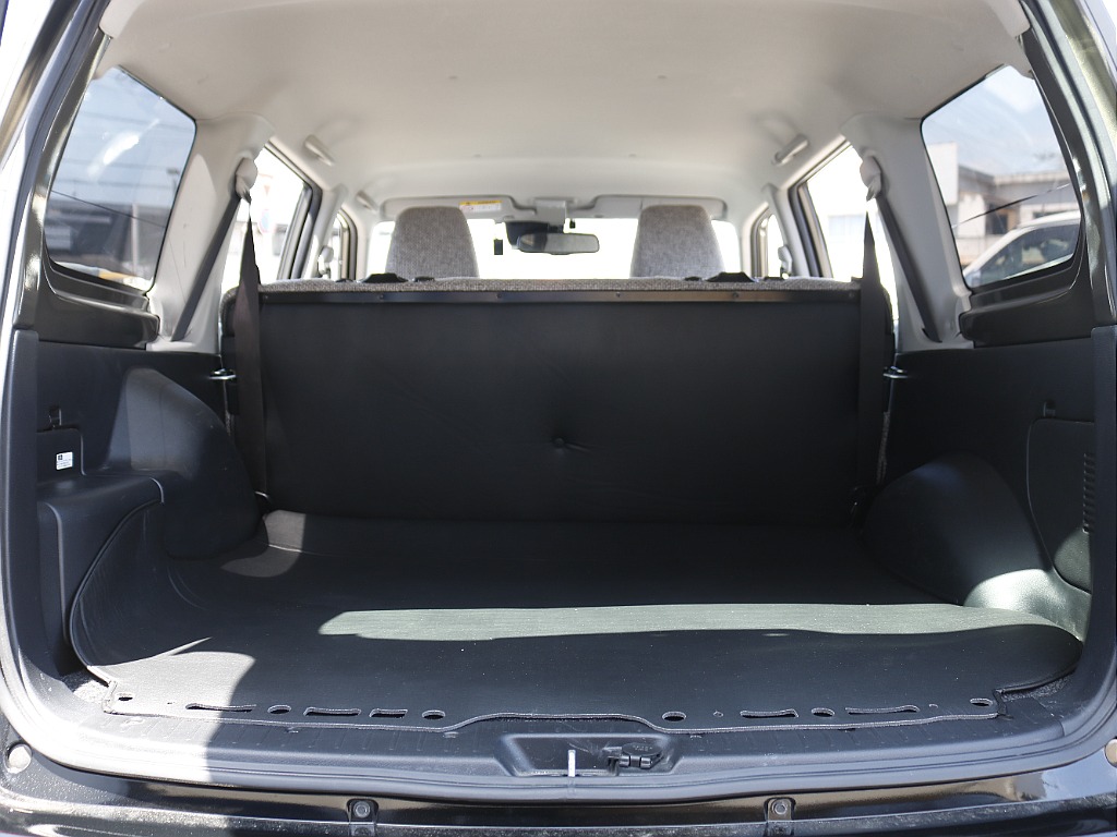 内外装、足回り、ナビと欲しい装備をパッケージングでコンプリートカスタム★もちろん追加カスタムもお任せください！どんなカスタムもお任せください！お客様のニーズに合わせたご提案をさせていただきます！