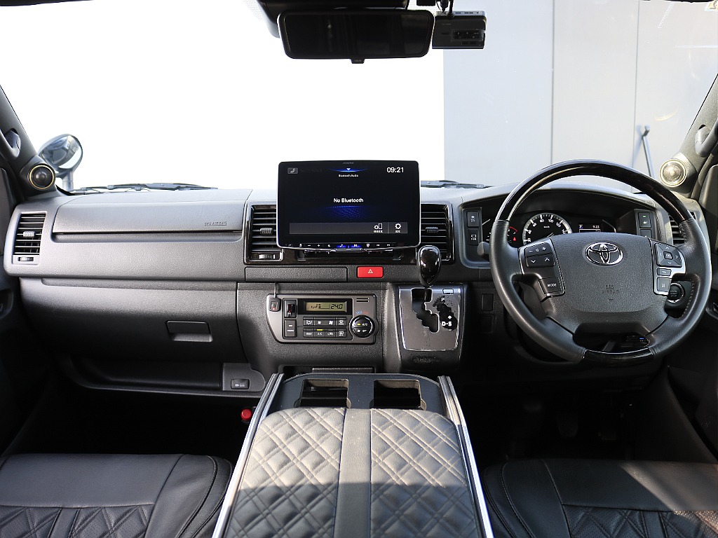 上質なインパネ周り