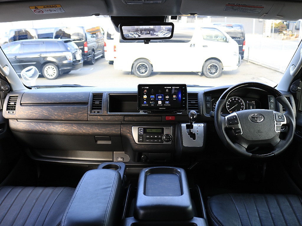 上質なインパネ周り