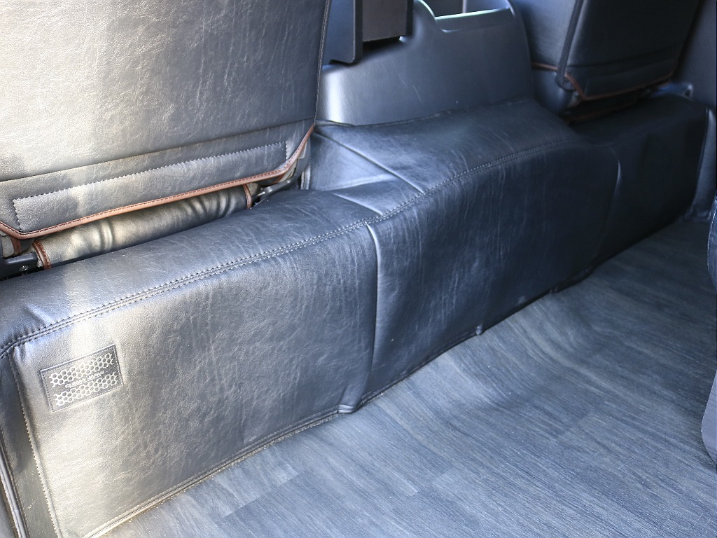 内外装、足回り、ナビと欲しい装備をパッケージングでコンプリートカスタム★もちろん追加カスタムもお任せください！どんなカスタムもお任せください！お客様のニーズに合わせたご提案をさせていただきます！