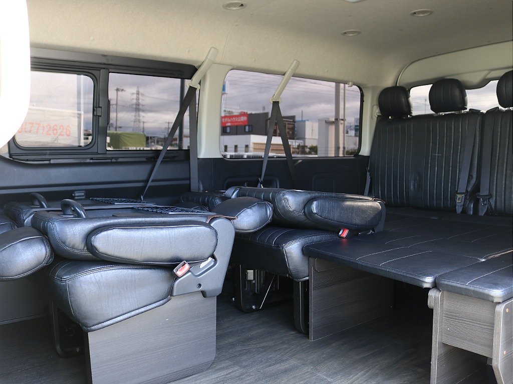 内外装、足回り、ナビと欲しい装備をパッケージングでコンプリートカスタム★もちろん追加カスタムもお任せください！どんなカスタムもお任せください！お客様のニーズに合わせたご提案をさせていただきます！