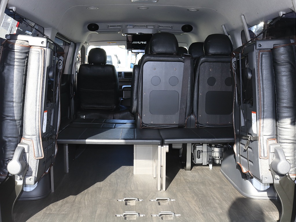 内外装、足回り、ナビと欲しい装備をパッケージングでコンプリートカスタム★もちろん追加カスタムもお任せください！どんなカスタムもお任せください！お客様のニーズに合わせたご提案をさせていただきます！