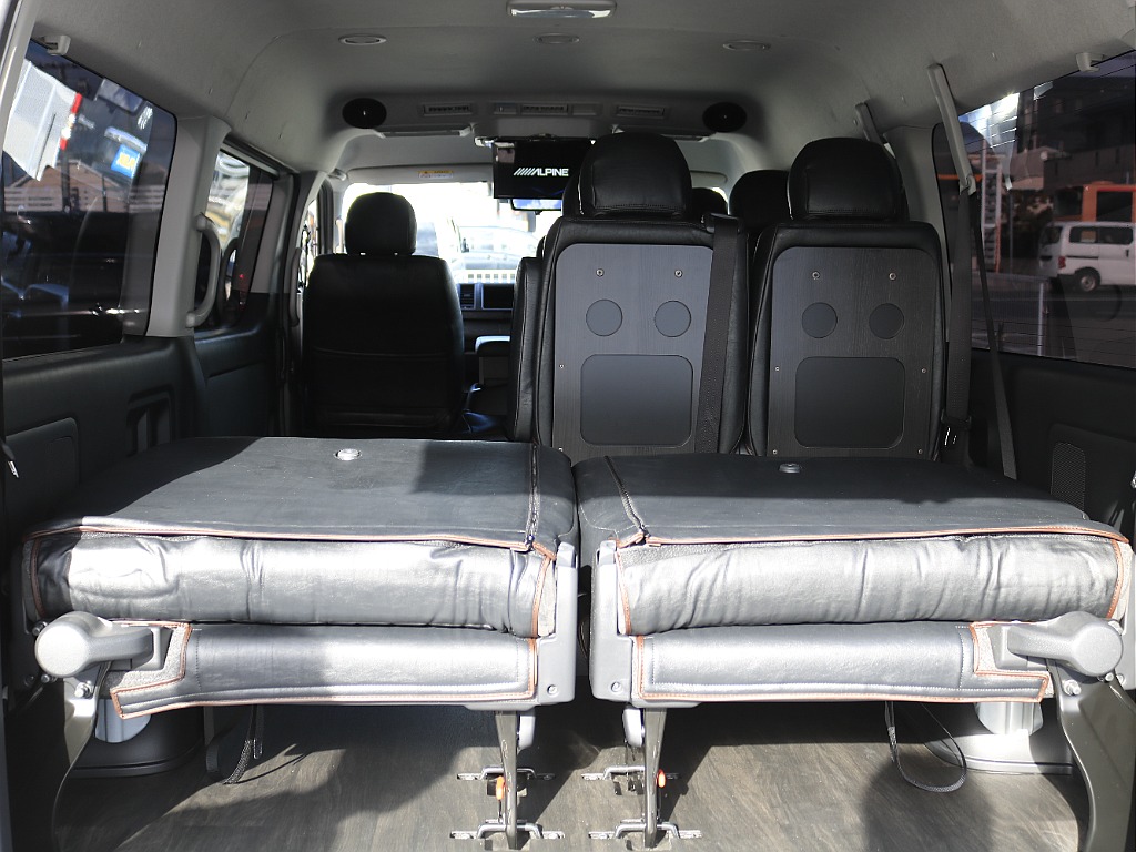 内外装、足回り、ナビと欲しい装備をパッケージングでコンプリートカスタム★もちろん追加カスタムもお任せください！どんなカスタムもお任せください！お客様のニーズに合わせたご提案をさせていただきます！