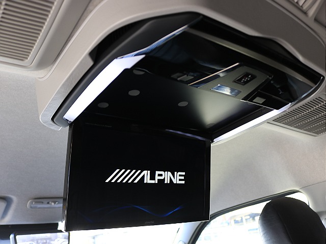 アルパイン製12.8型フリップダウンモニター