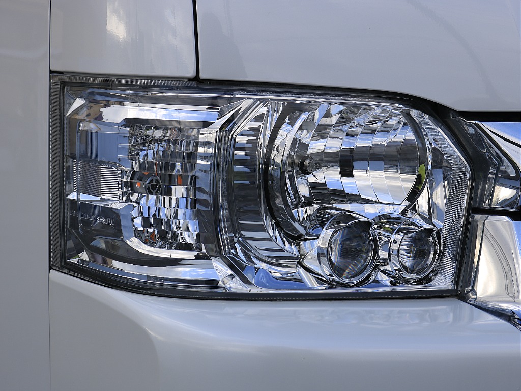 内外装、足回り、ナビと欲しい装備をパッケージングでコンプリートカスタム★もちろん追加カスタムもお任せください！どんなカスタムもお任せください！お客様のニーズに合わせたご提案をさせていただきます！