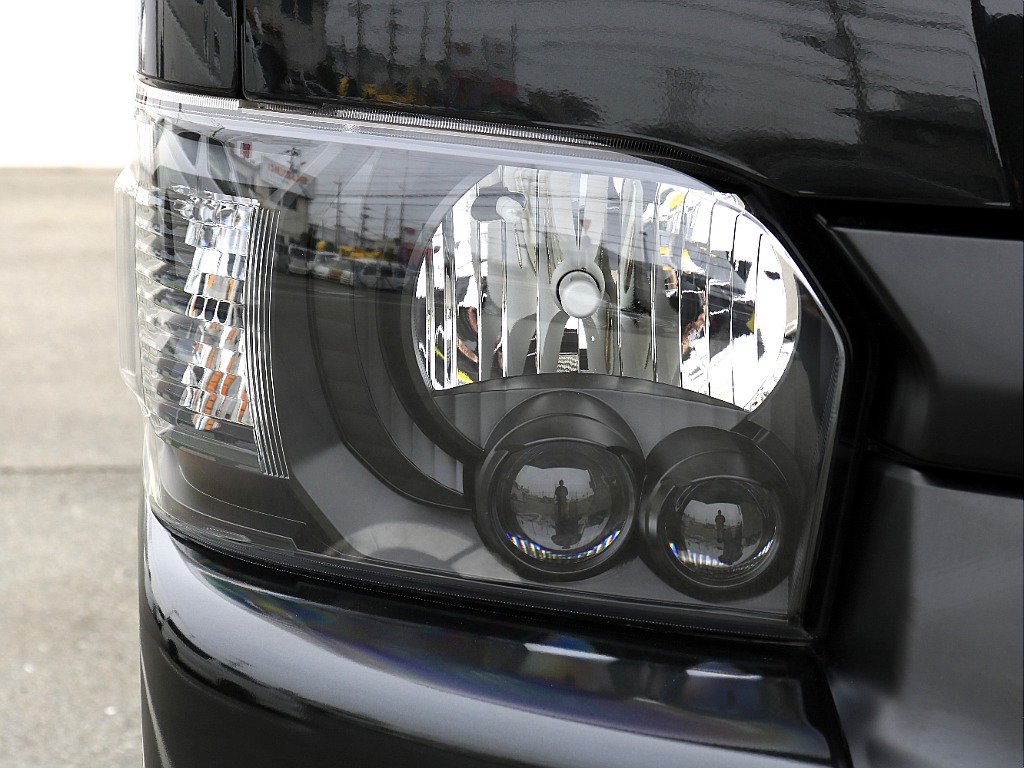 内外装、足回り、ナビと欲しい装備をパッケージングでコンプリートカスタム★もちろん追加カスタムもお任せください！どんなカスタムもお任せください！お客様のニーズに合わせたご提案をさせていただきます！