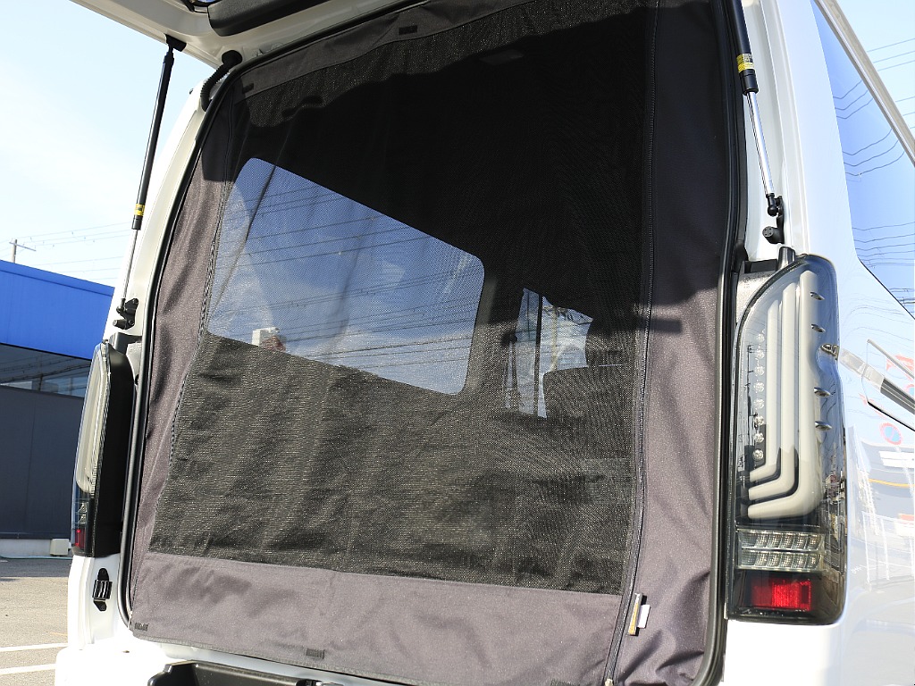 内外装、足回り、ナビと欲しい装備をパッケージングでコンプリートカスタム★もちろん追加カスタムもお任せください！どんなカスタムもお任せください！お客様のニーズに合わせたご提案をさせていただきます！