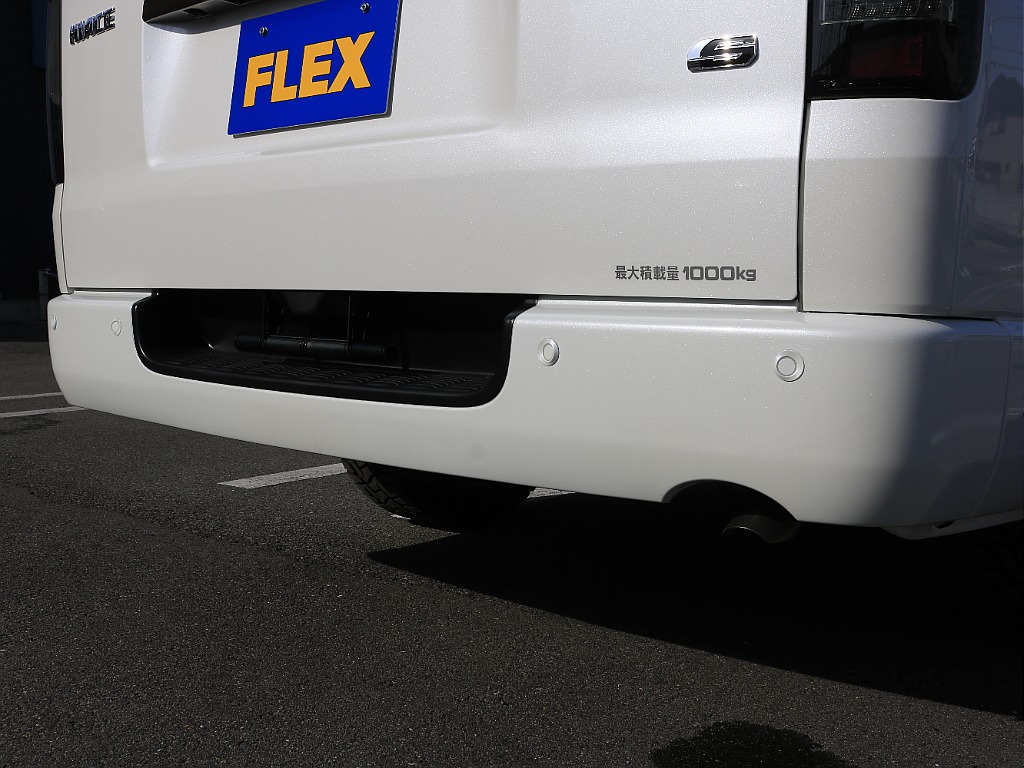 内外装、足回り、ナビと欲しい装備をパッケージングでコンプリートカスタム★もちろん追加カスタムもお任せください！どんなカスタムもお任せください！お客様のニーズに合わせたご提案をさせていただきます！