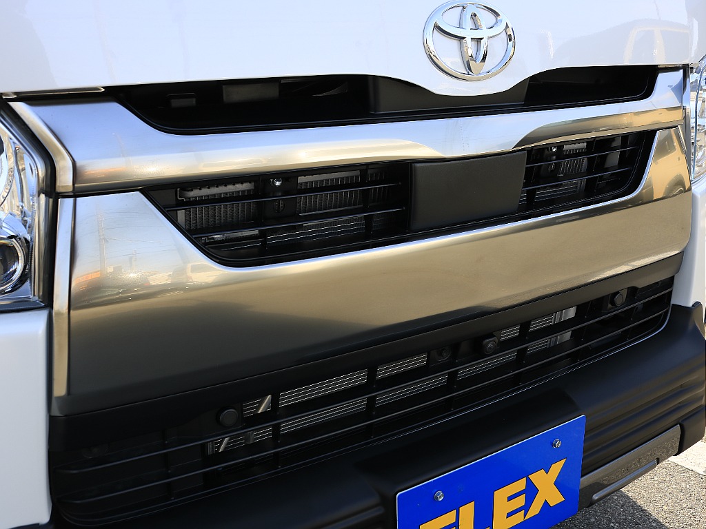 内外装、足回り、ナビと欲しい装備をパッケージングでコンプリートカスタム★もちろん追加カスタムもお任せください！どんなカスタムもお任せください！お客様のニーズに合わせたご提案をさせていただきます！