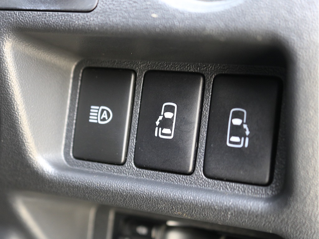 内外装、足回り、ナビと欲しい装備をパッケージングでコンプリートカスタム★もちろん追加カスタムもお任せください！どんなカスタムもお任せください！お客様のニーズに合わせたご提案をさせていただきます！