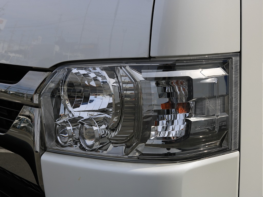 内外装、足回り、ナビと欲しい装備をパッケージングでコンプリートカスタム★もちろん追加カスタムもお任せください！どんなカスタムもお任せください！お客様のニーズに合わせたご提案をさせていただきます！