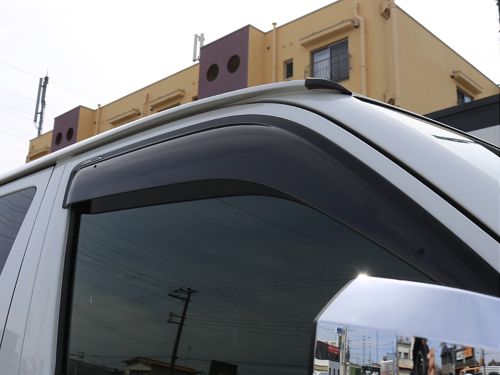 内外装、足回り、ナビと欲しい装備をパッケージングでコンプリートカスタム★もちろん追加カスタムもお任せください！どんなカスタムもお任せください！お客様のニーズに合わせたご提案をさせていただきます！