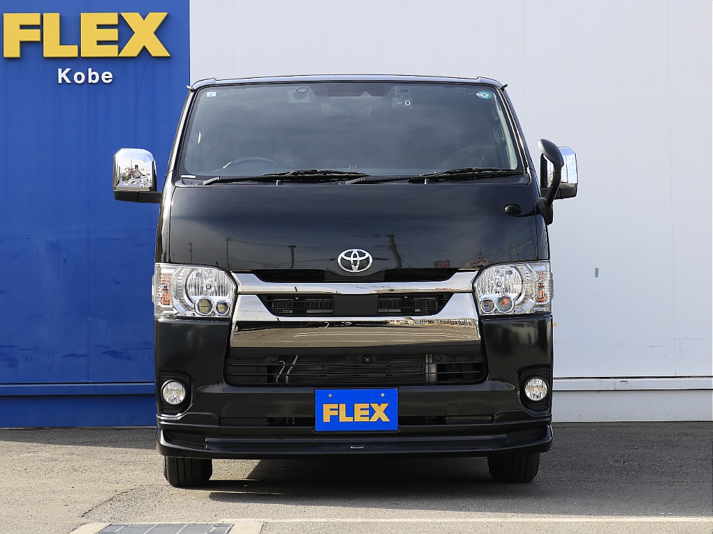 トヨタ ハイエースバン(7枚目)