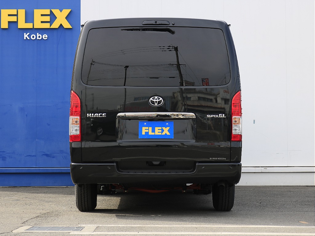 トヨタ ハイエースバン(10枚目)
