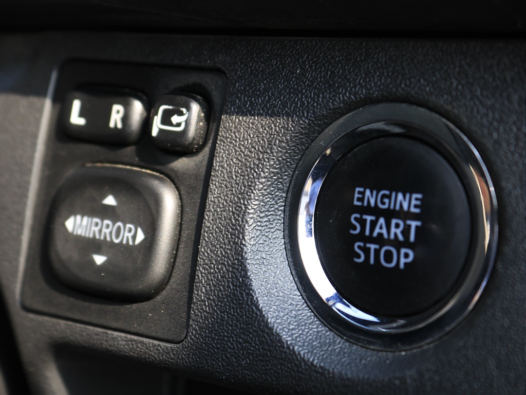 内外装、足回り、ナビと欲しい装備をパッケージングでコンプリートカスタム★もちろん追加カスタムもお任せください！どんなカスタムもお任せください！お客様のニーズに合わせたご提案をさせていただきます！