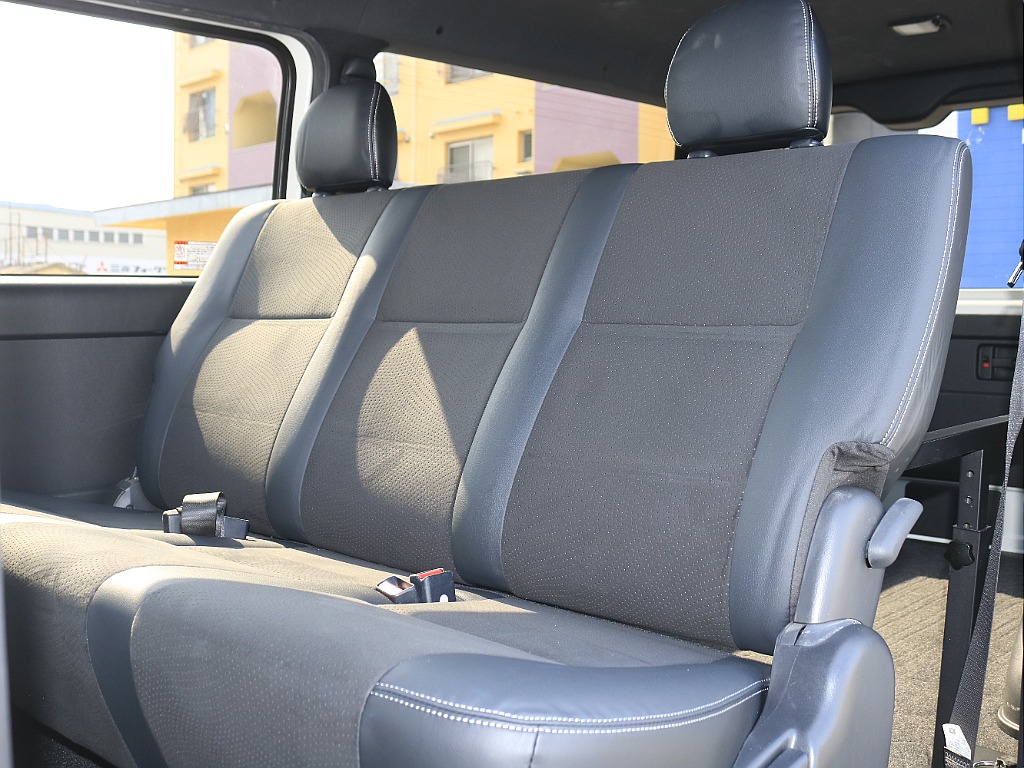 内外装、足回り、ナビと欲しい装備をパッケージングでコンプリートカスタム★もちろん追加カスタムもお任せください！どんなカスタムもお任せください！お客様のニーズに合わせたご提案をさせていただきます！